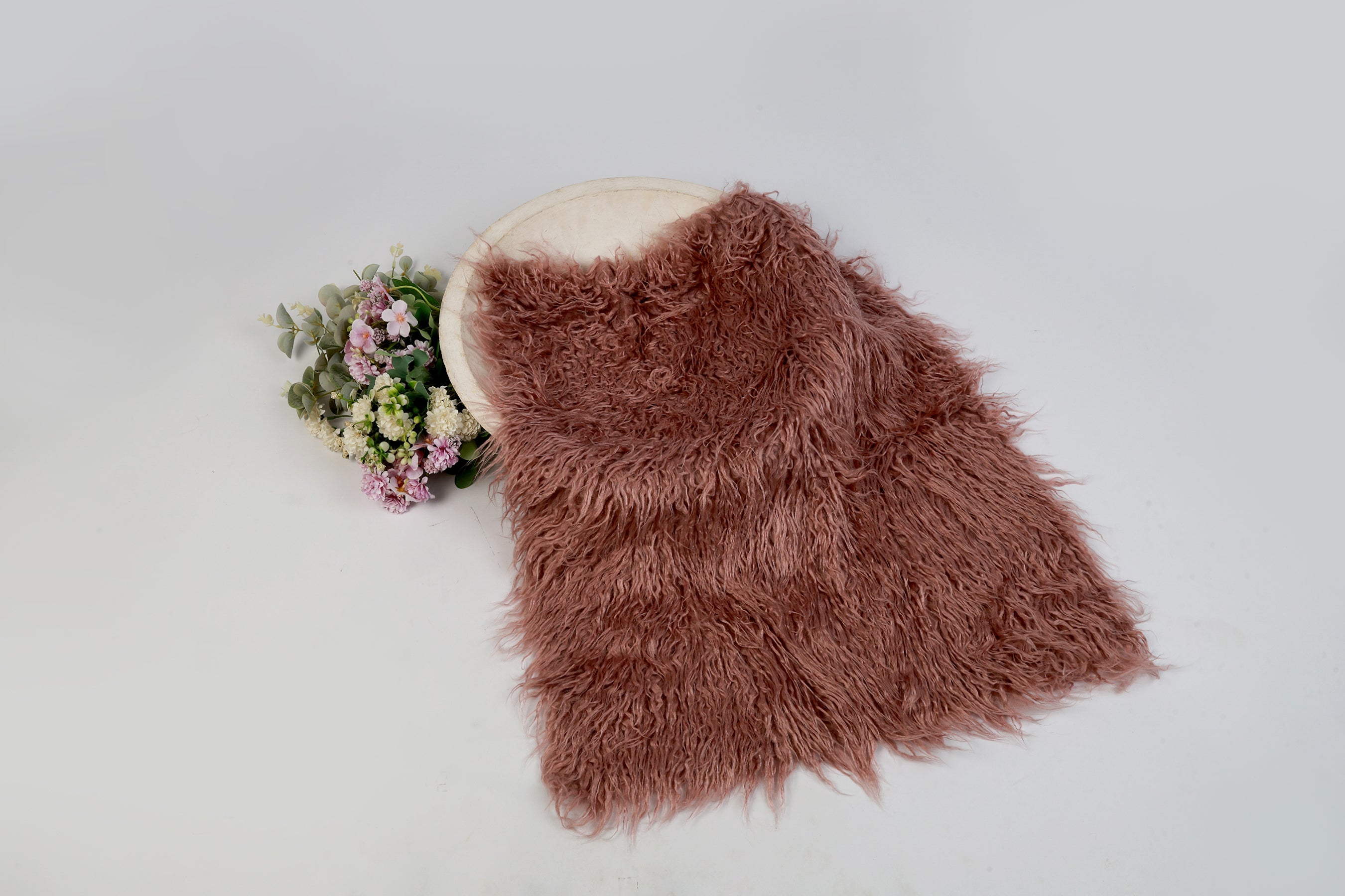 Mocha Brown Faux Fur – Soft and Luxurious Newborn Photography Prop for Cozy Baby Photoshoots