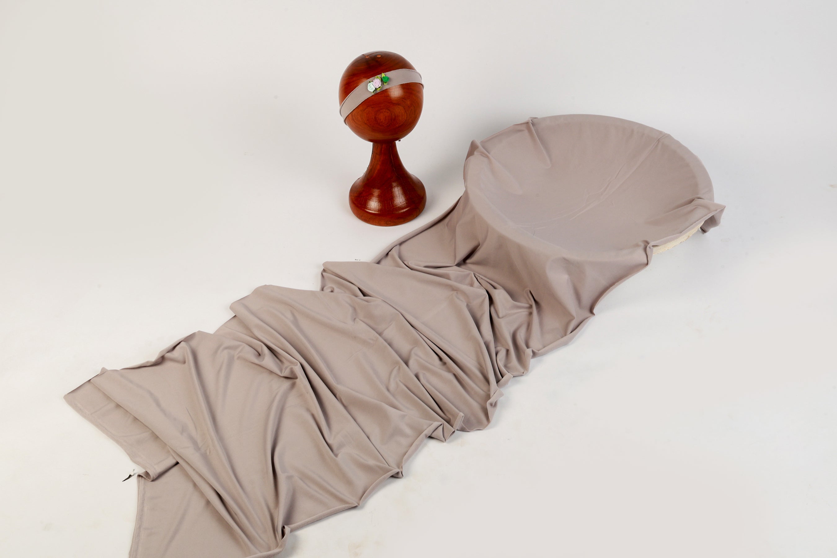 Taupe Newborn Wrap & Headband Set – Soft Baby Photography Prop for Professional Photoshoots