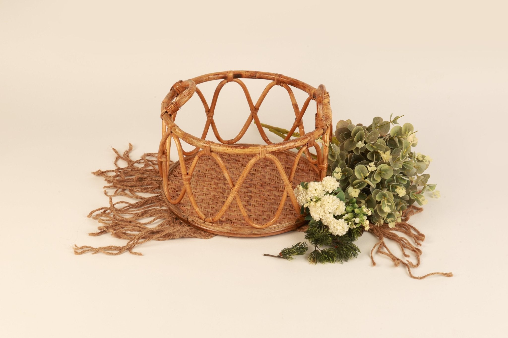 Round Posing Basket - Newborn Baby Photoshoot Props for Baby Photoshoots - Tiny Prop Store