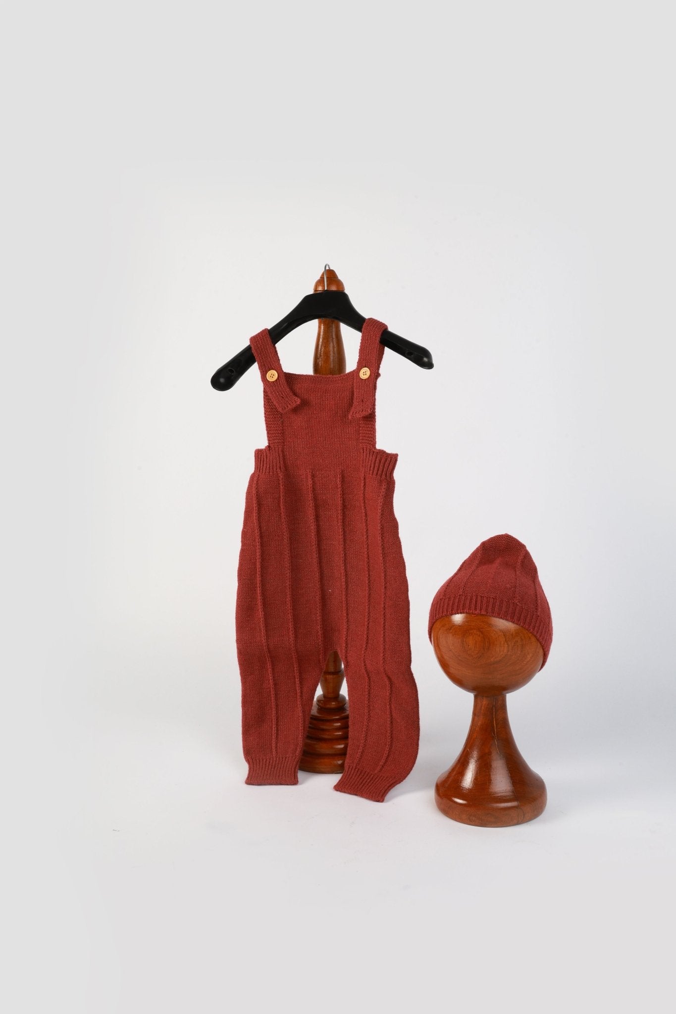 Rust Toddler Knit Romper with Hat – Unisex Photoshoot Outfit - Tiny Prop Store