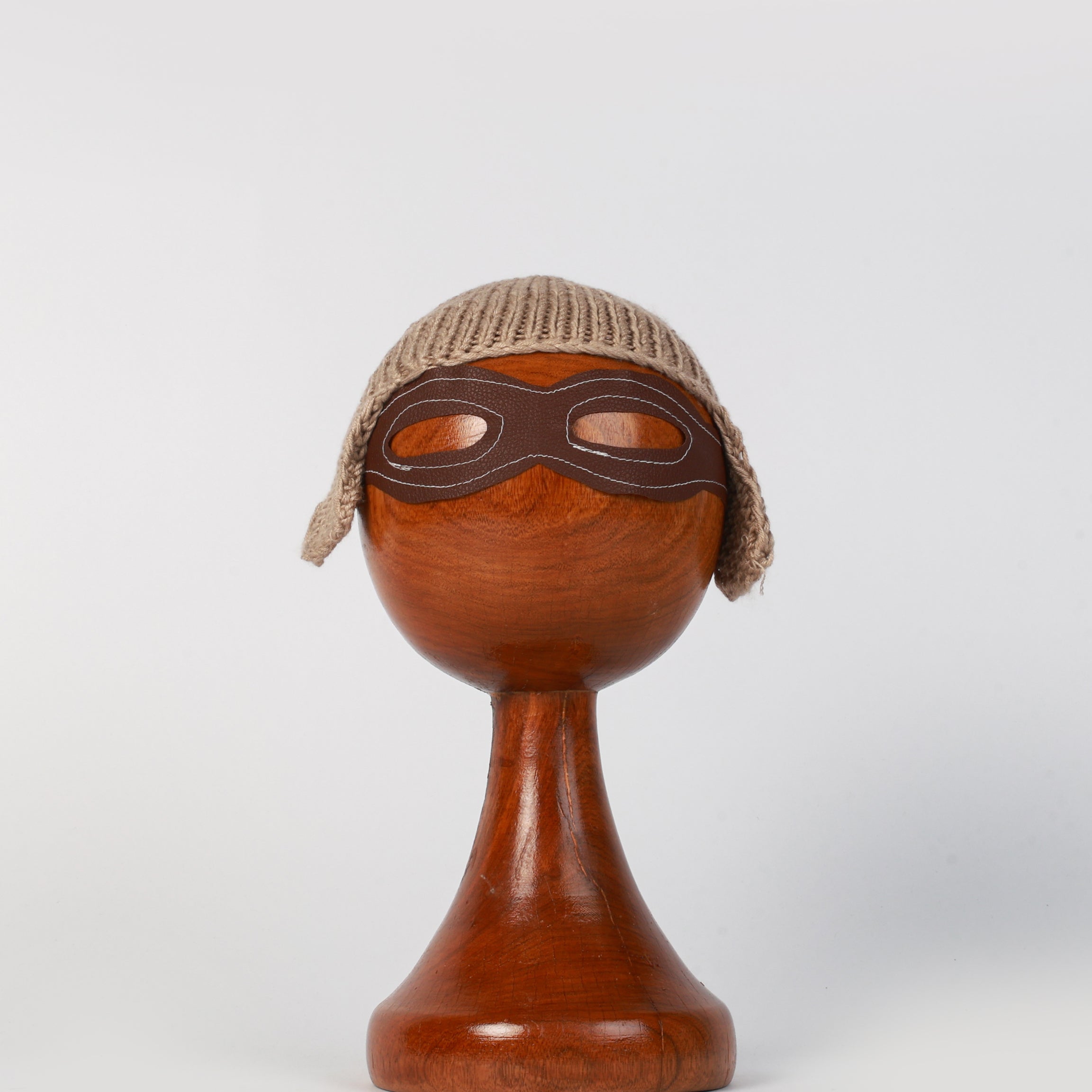 Handmade Pilot Hat for Baby Photography Vintage Aviator Style with Faux Leather Goggles in Beige for Newborn and Milestone Photoshoots