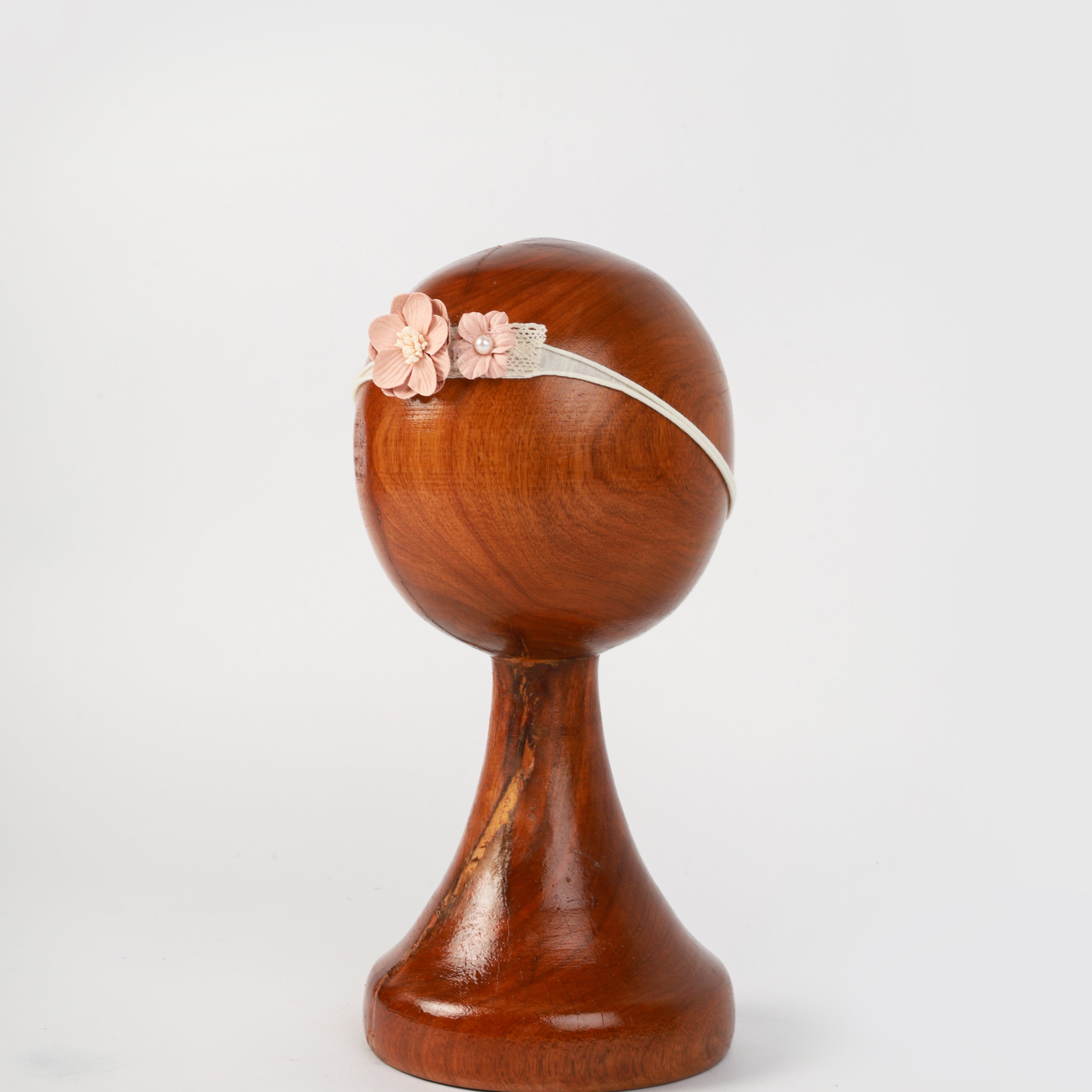 Blush Pink Baby Headband – Timeless and Elegant Newborn Photography Prop with Floral Accents for Baby Portraits