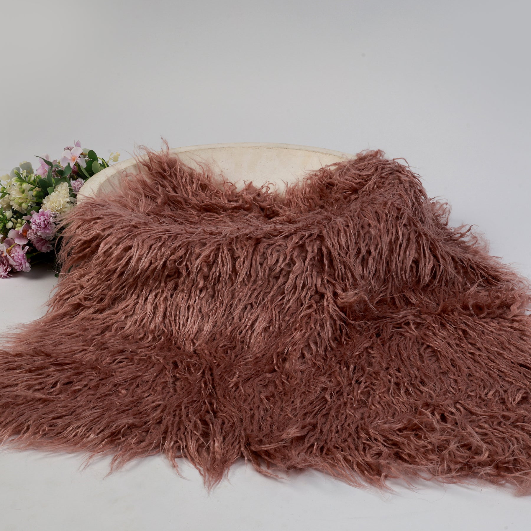 Mocha Brown Faux Fur – Soft and Luxurious Newborn Photography Prop for Cozy Baby Photoshoots