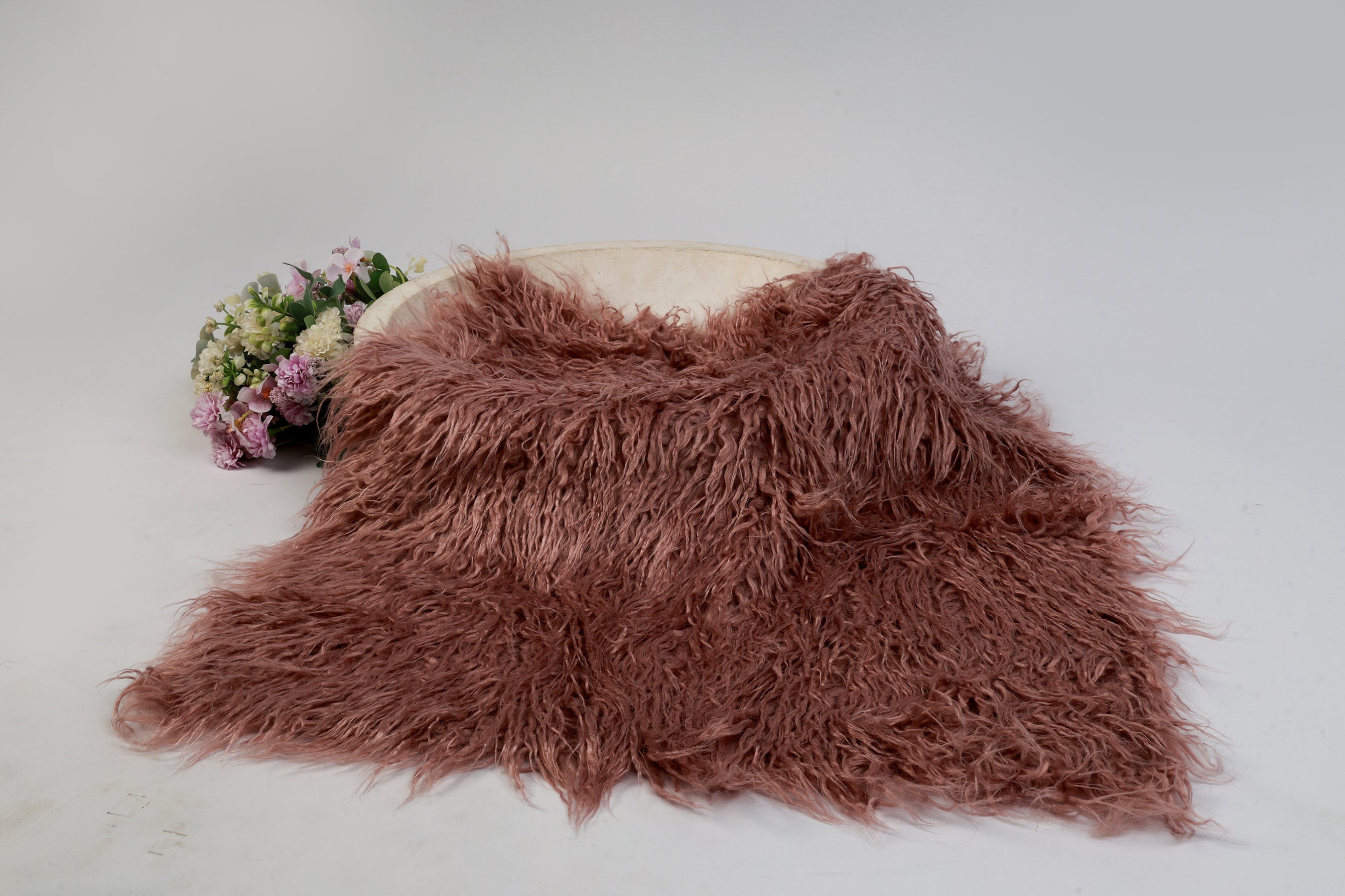 Mocha Brown Faux Fur – Soft and Luxurious Newborn Photography Prop for Cozy Baby Photoshoots