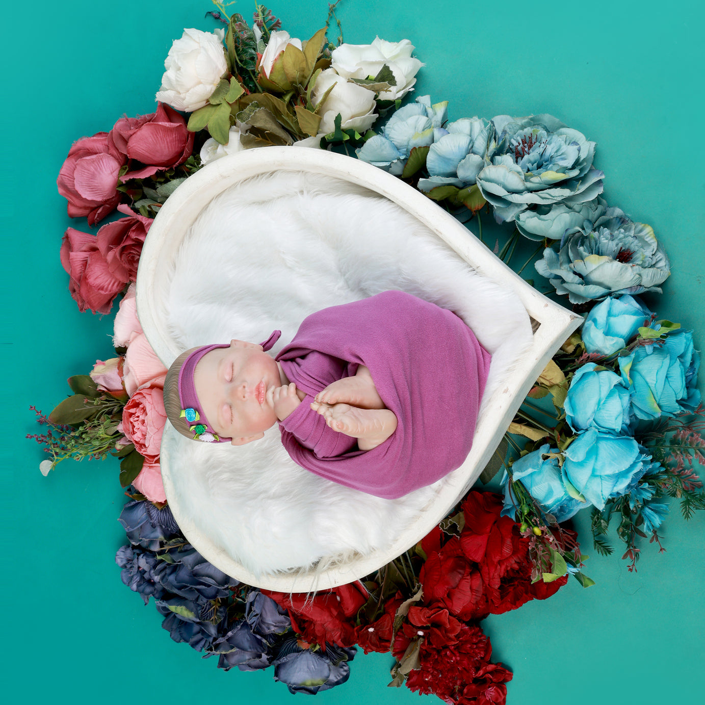 Plum Newborn Wrap & Headband Set – Soft, Cozy, and Stylish Baby Photography Prop for Dreamy Newborn Portraits