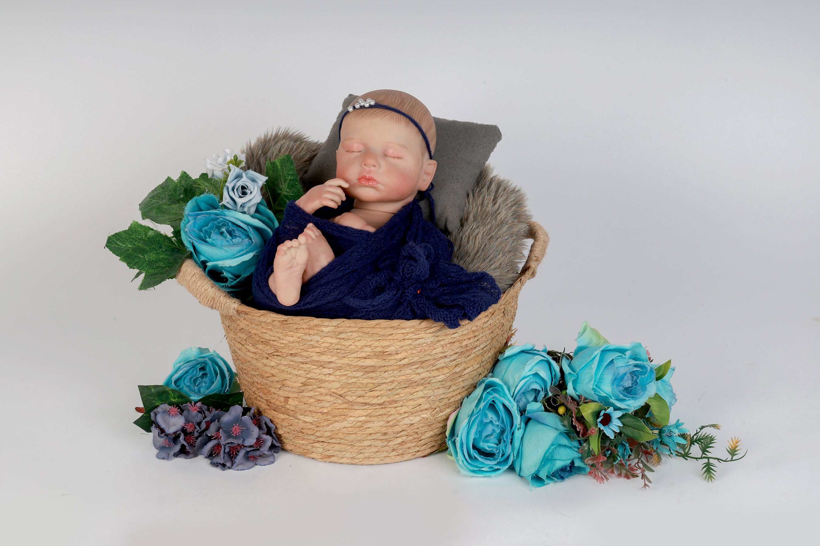 Navy Blue Newborn Wrap & Headband Set – Elegant Baby Photography Prop with Pearl Detailing