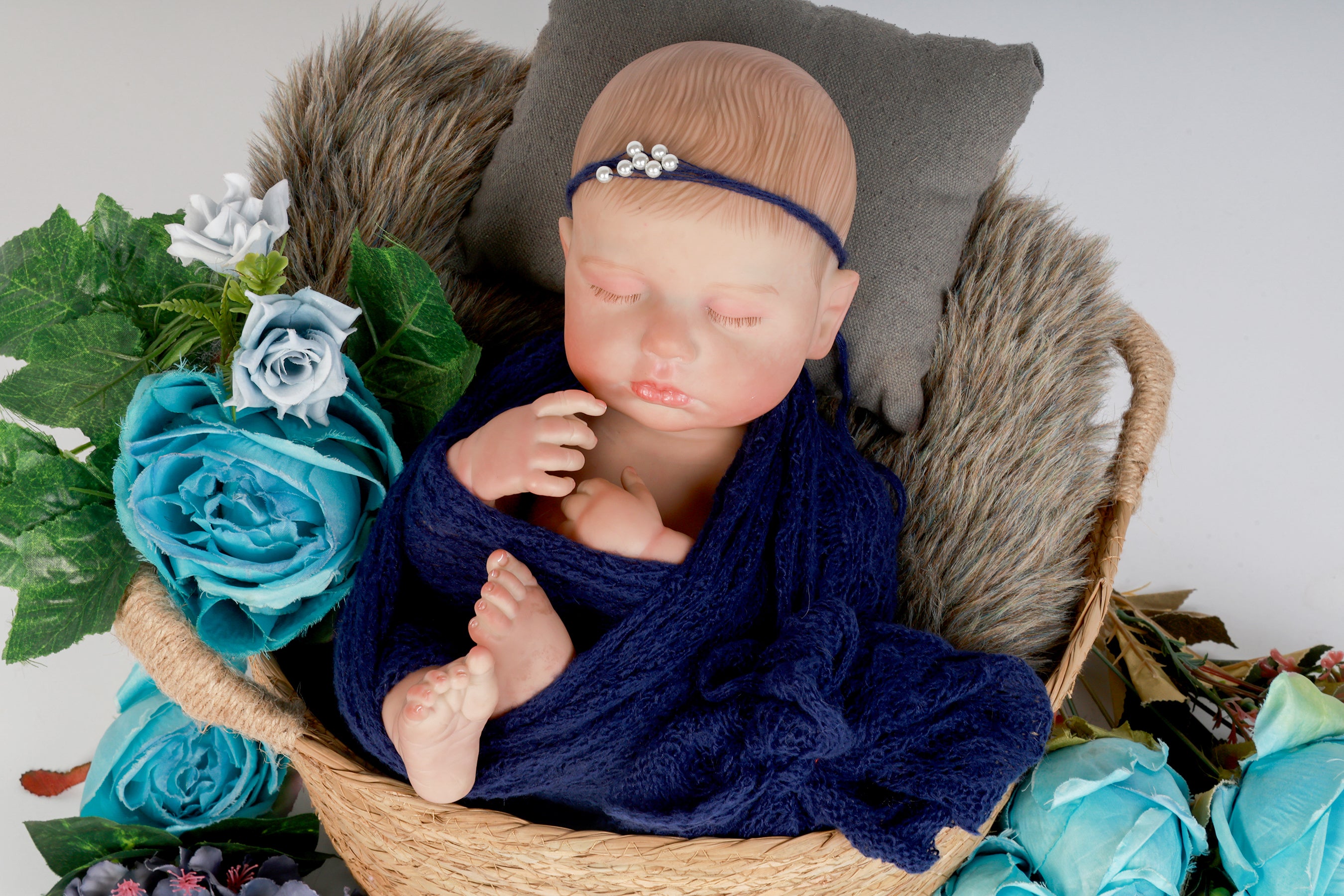 Navy Blue Newborn Wrap & Headband Set – Elegant Baby Photography Prop with Pearl Detailing