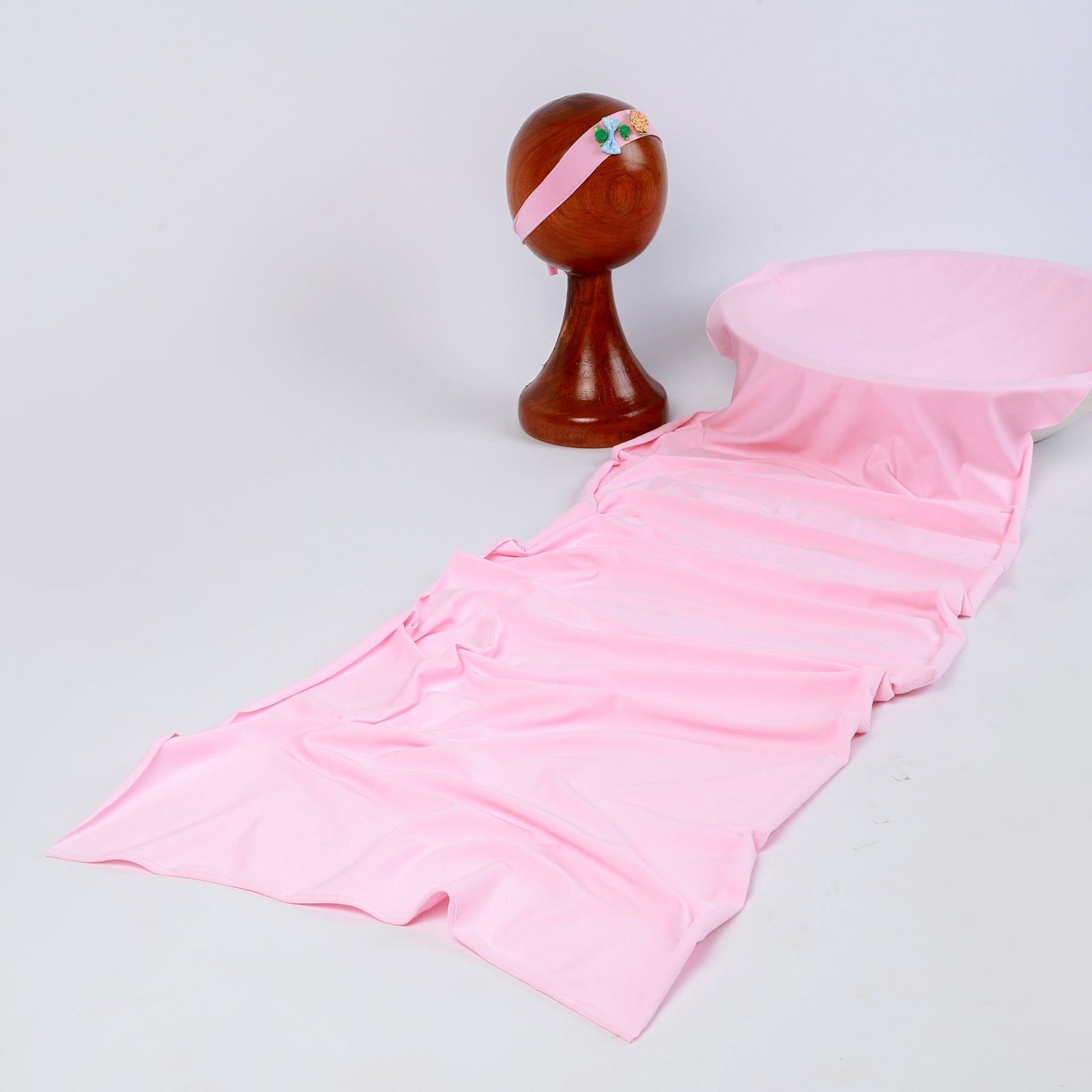 Soft Pink Wrap & Headband Set – Elegant Newborn Photography Prop with Floral Headband for Baby Photoshoots