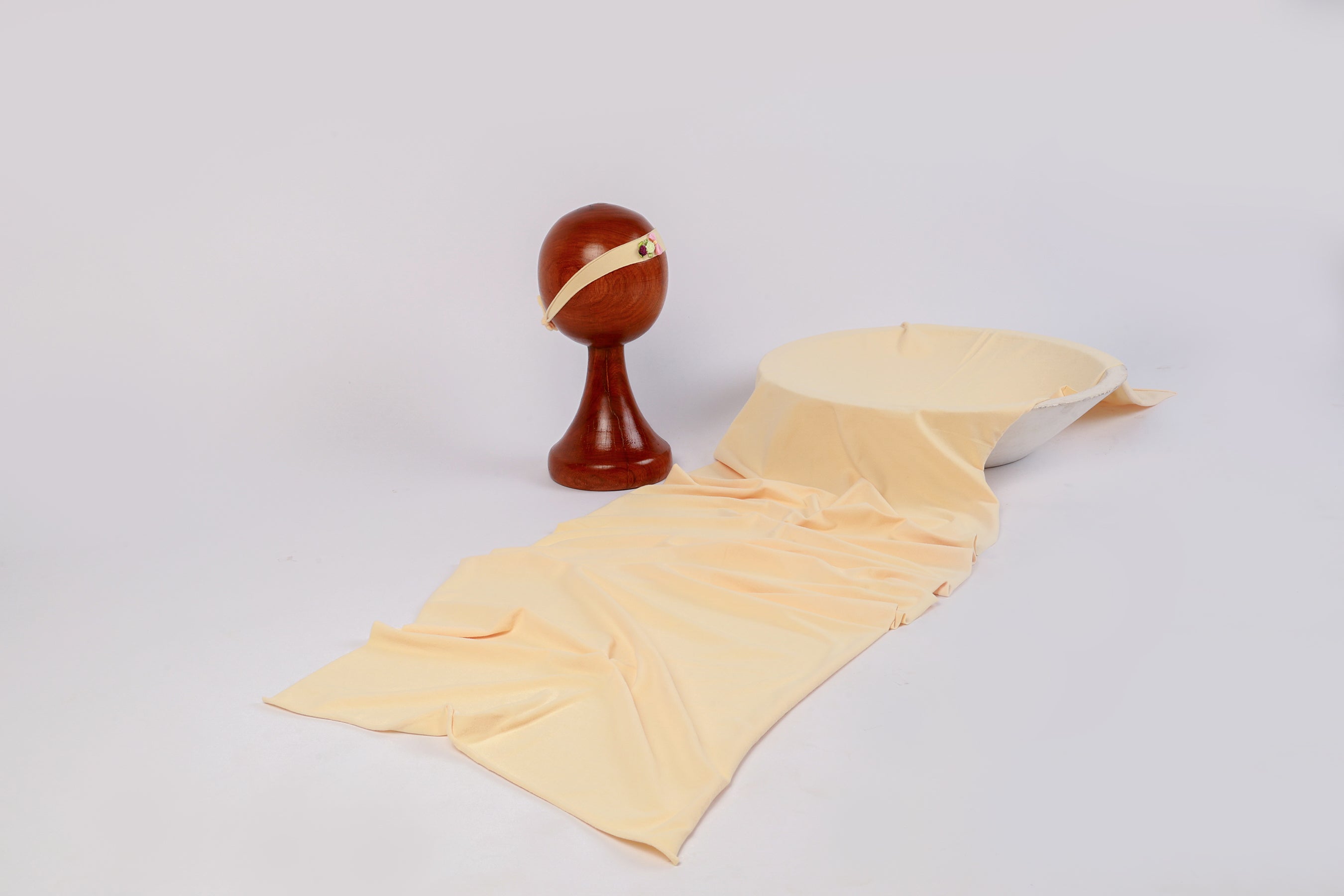 Dark Cream Newborn Wrap & Headband Set – Elegant Baby Photography Prop with Floral Headband