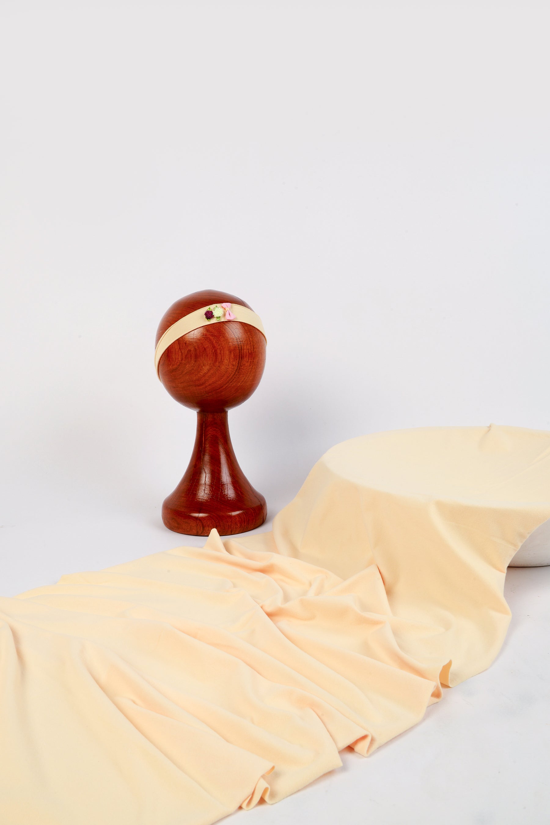 Dark Cream Newborn Wrap & Headband Set – Elegant Baby Photography Prop with Floral Headband