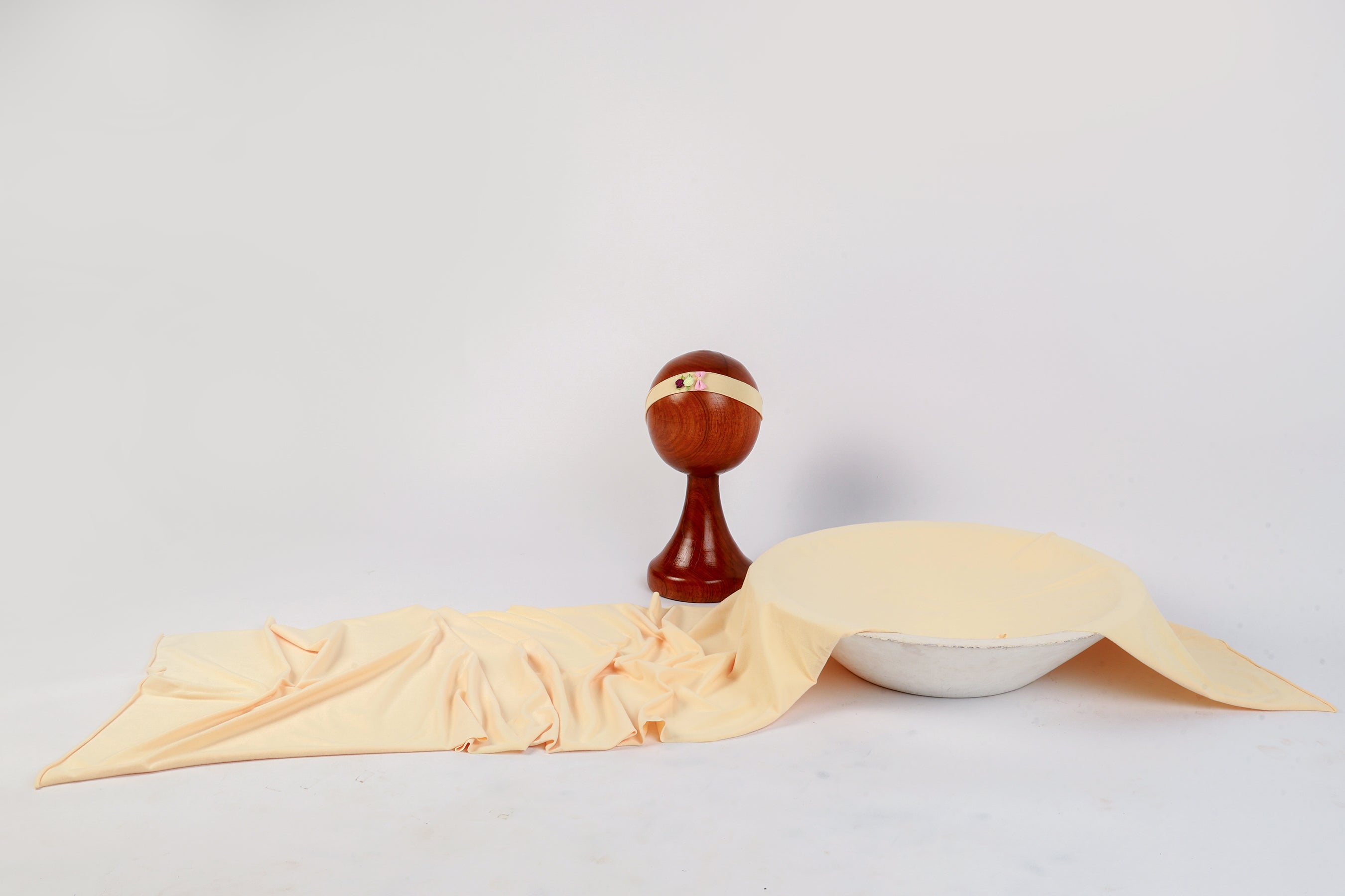 Dark Cream Newborn Wrap & Headband Set – Elegant Baby Photography Prop with Floral Headband