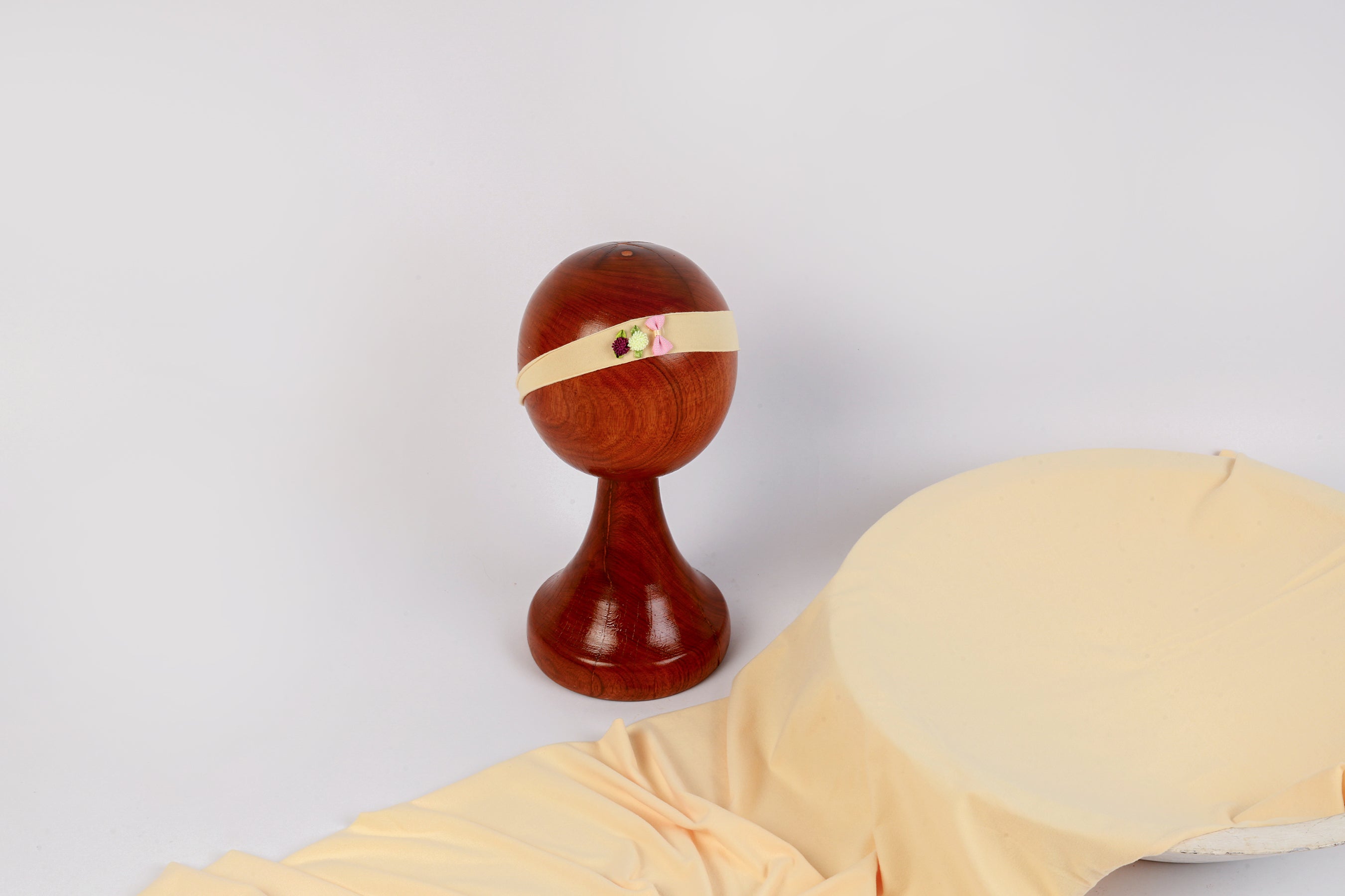 Dark Cream Newborn Wrap & Headband Set – Elegant Baby Photography Prop with Floral Headband