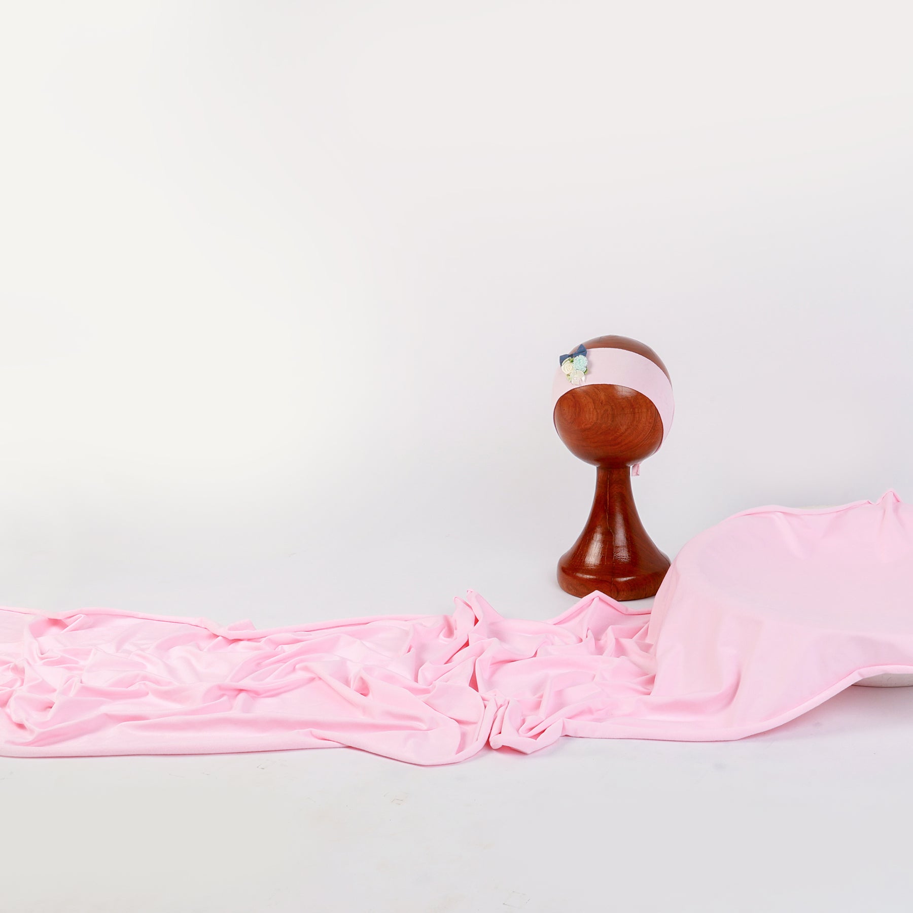 Pink Baby Wrap & Headband Set – Soft & Stretchy Newborn Photography Prop with Floral Headband for Milestone Photoshoots