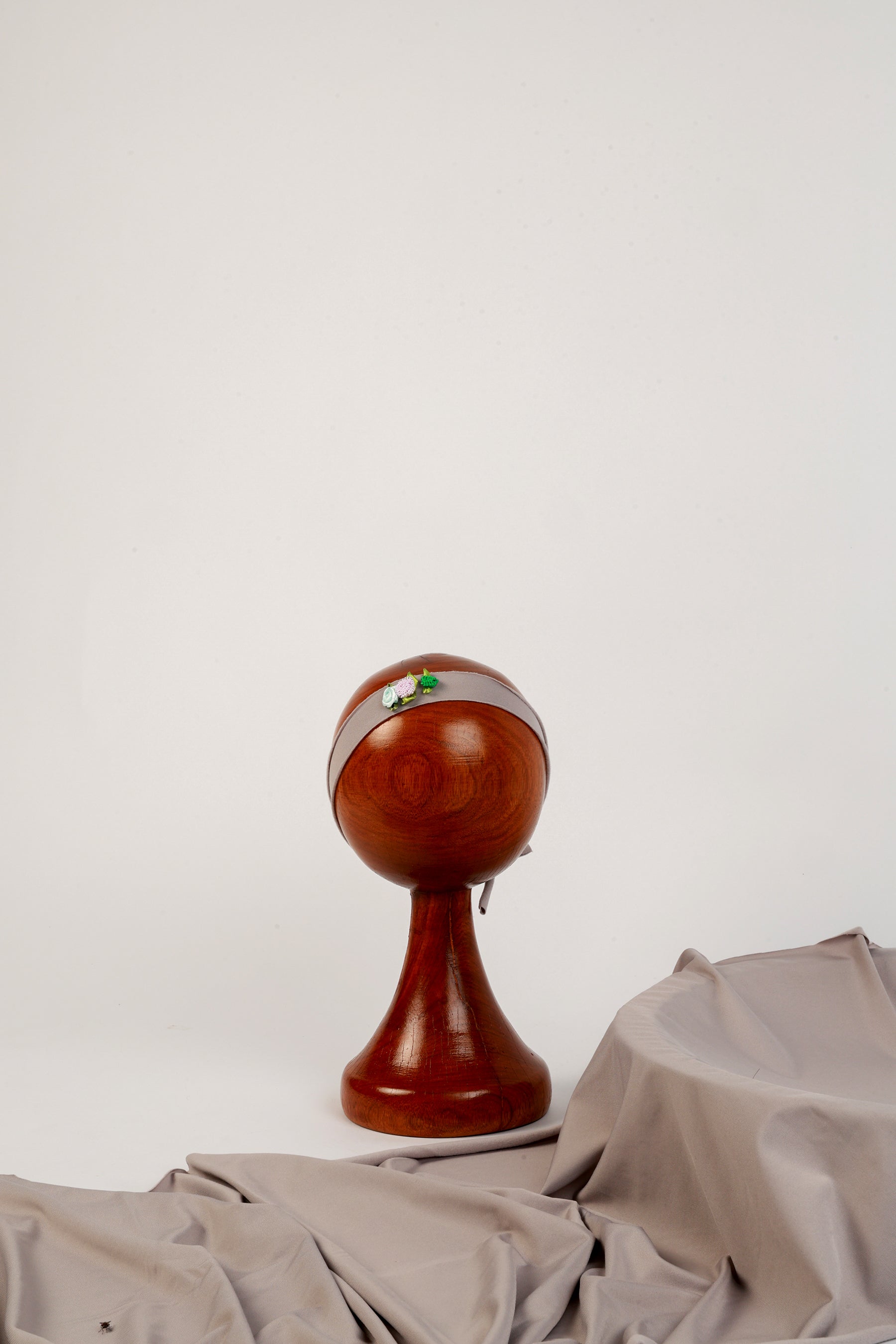 Taupe Newborn Wrap & Headband Set – Soft Baby Photography Prop for Professional Photoshoots