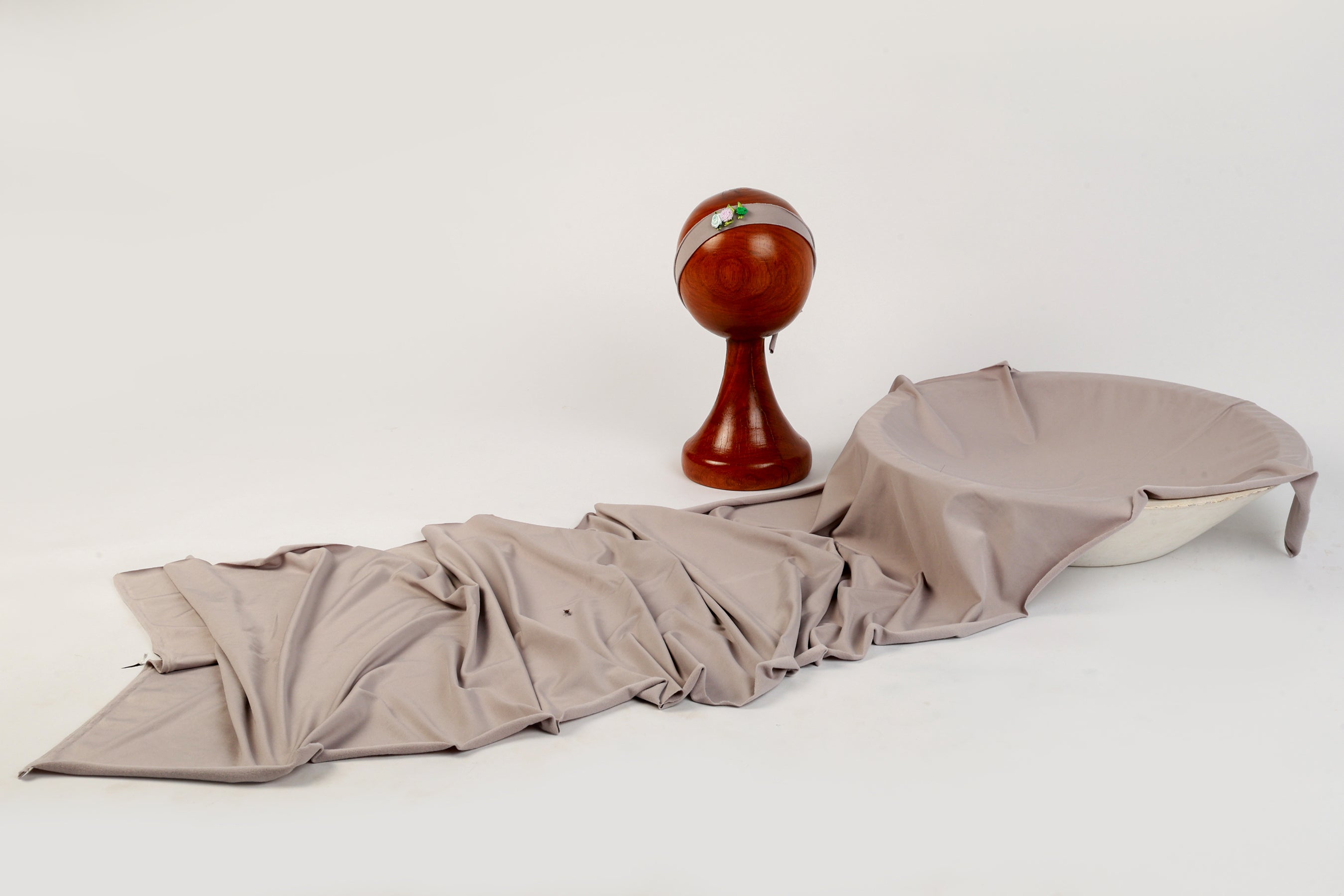 Taupe Newborn Wrap & Headband Set – Soft Baby Photography Prop for Professional Photoshoots