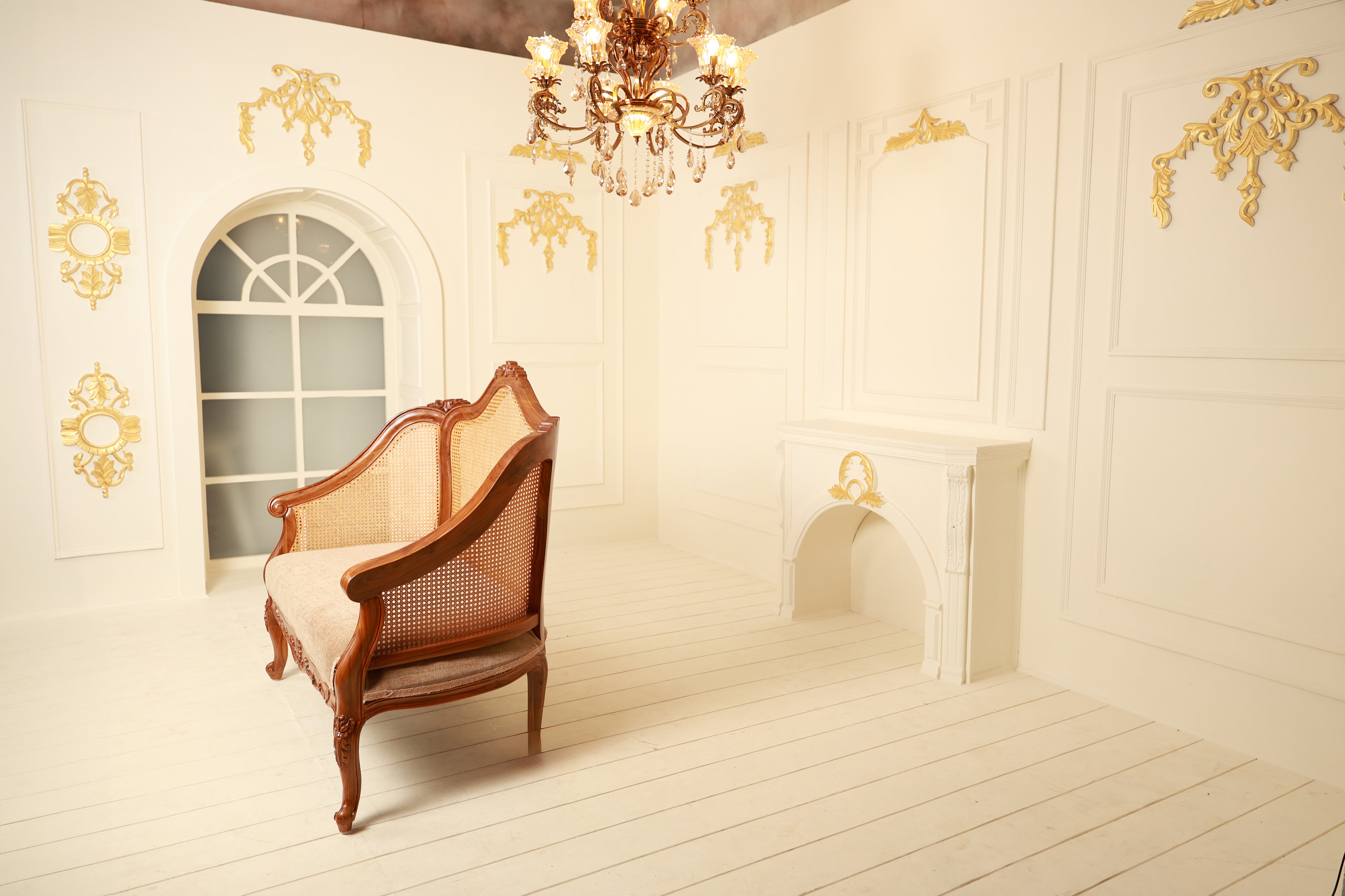 Indoor Studio Set Maker – Custom-Made for Photographers & Creators