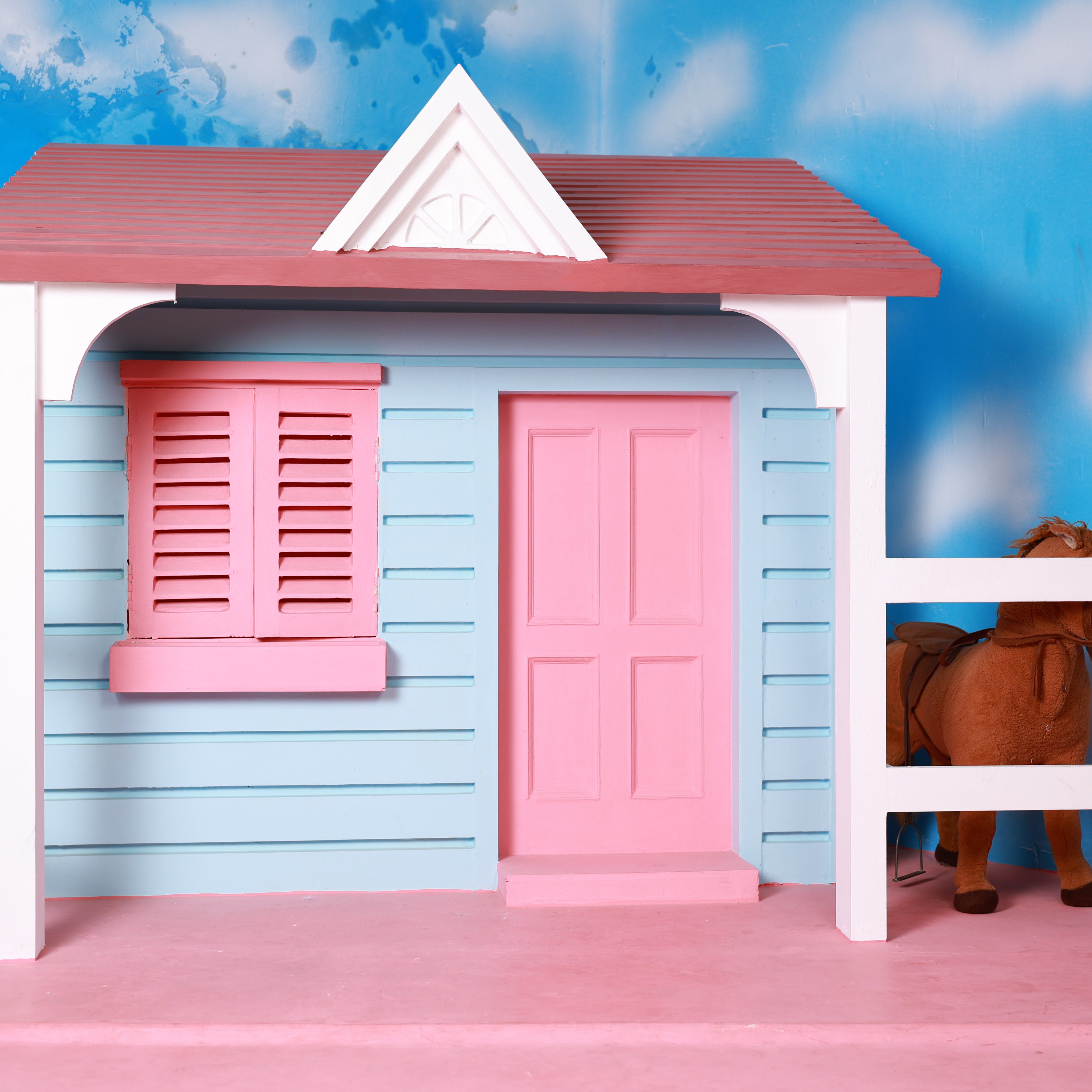 Indoor Studio Set Maker – Custom-Made for Photographers & Creators