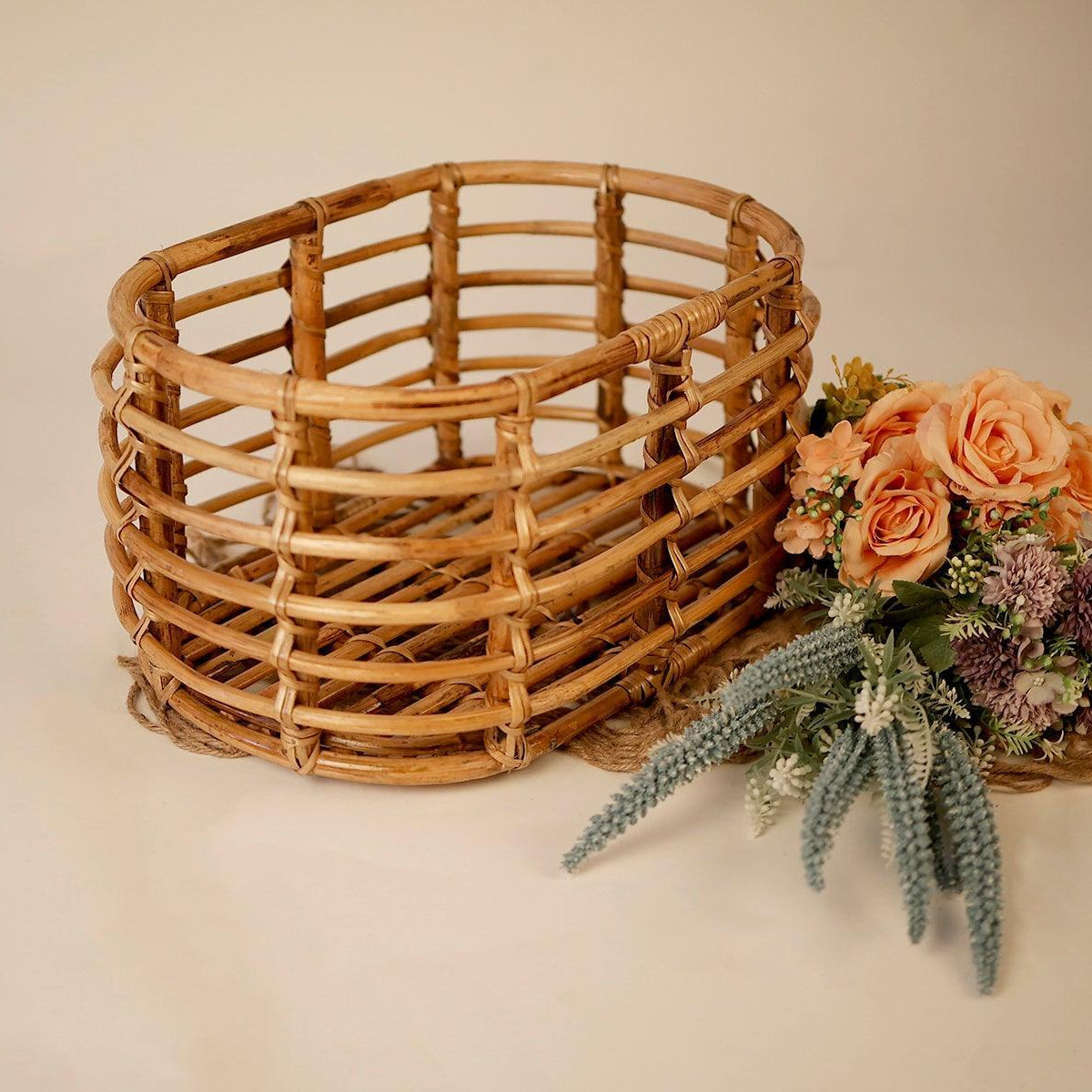 Bamboo Newborn Posing Basket Large - Tiny Prop Store