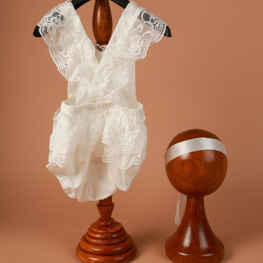 Elegant Lace Baby Girl Romper – Photoshoot Dress for Baby Girl - Tiny Prop Store