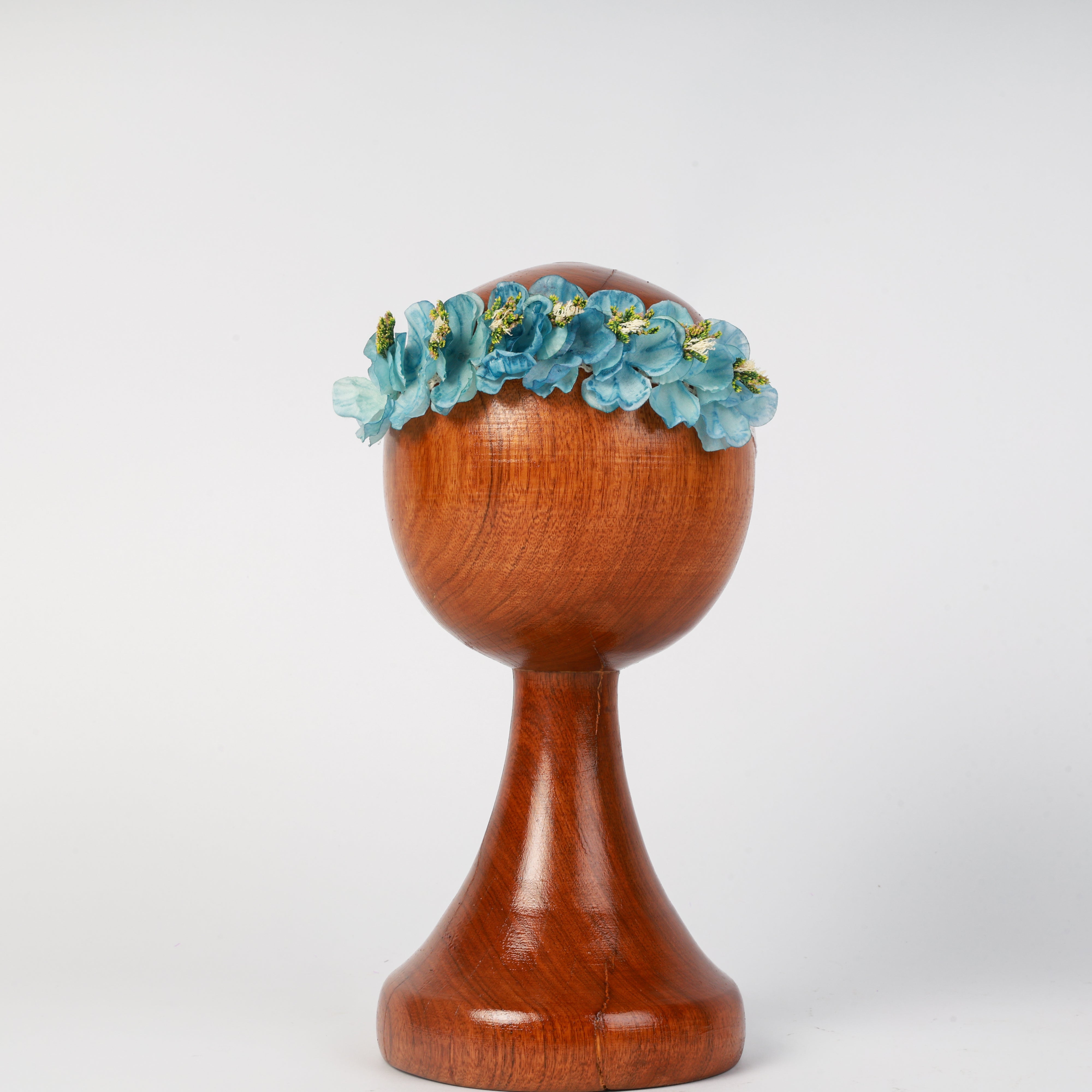 Delicate Floral Newborn Headband – Blue Baby Girl Photography Prop