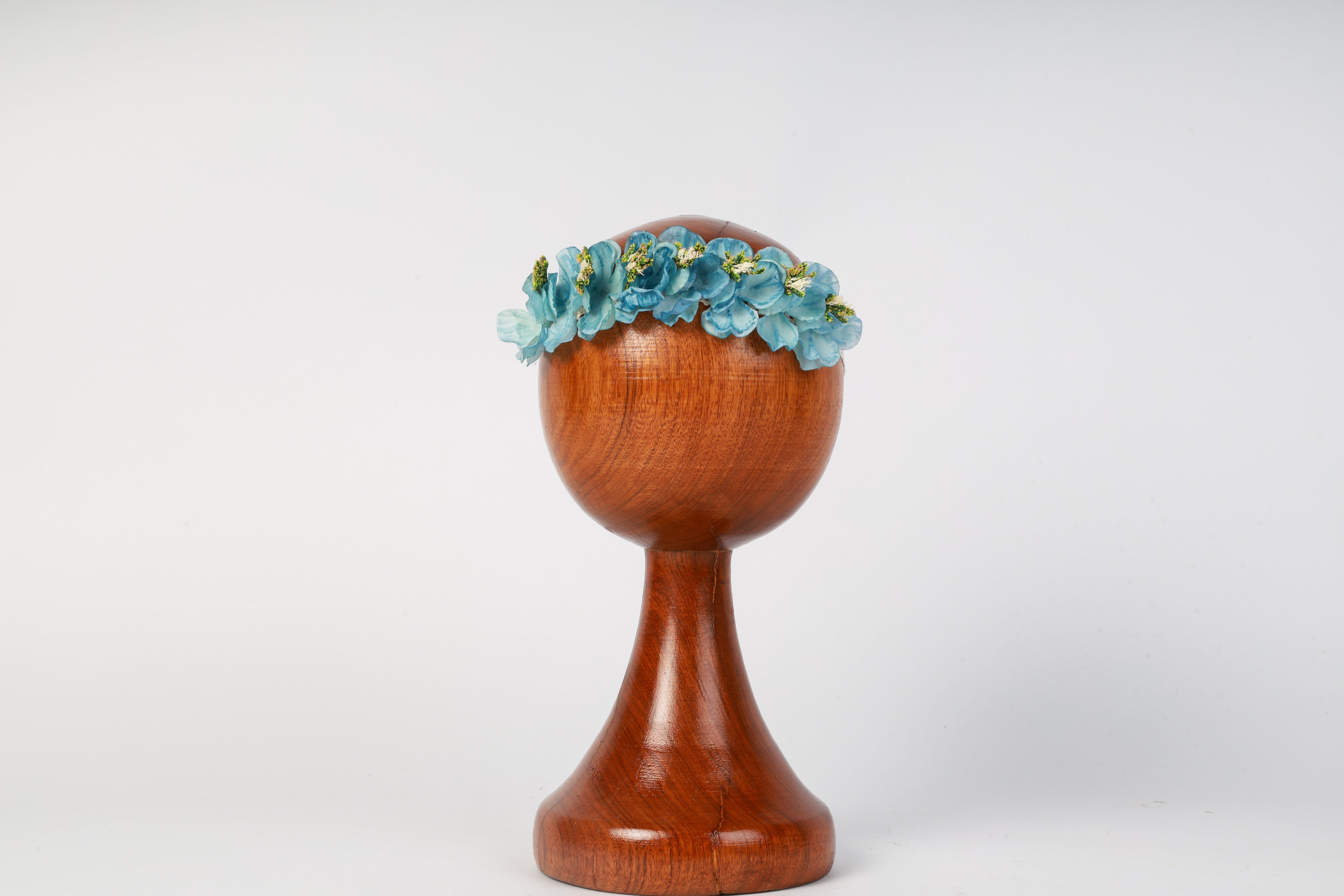 Delicate Floral Newborn Headband – Blue Baby Girl Photography Prop