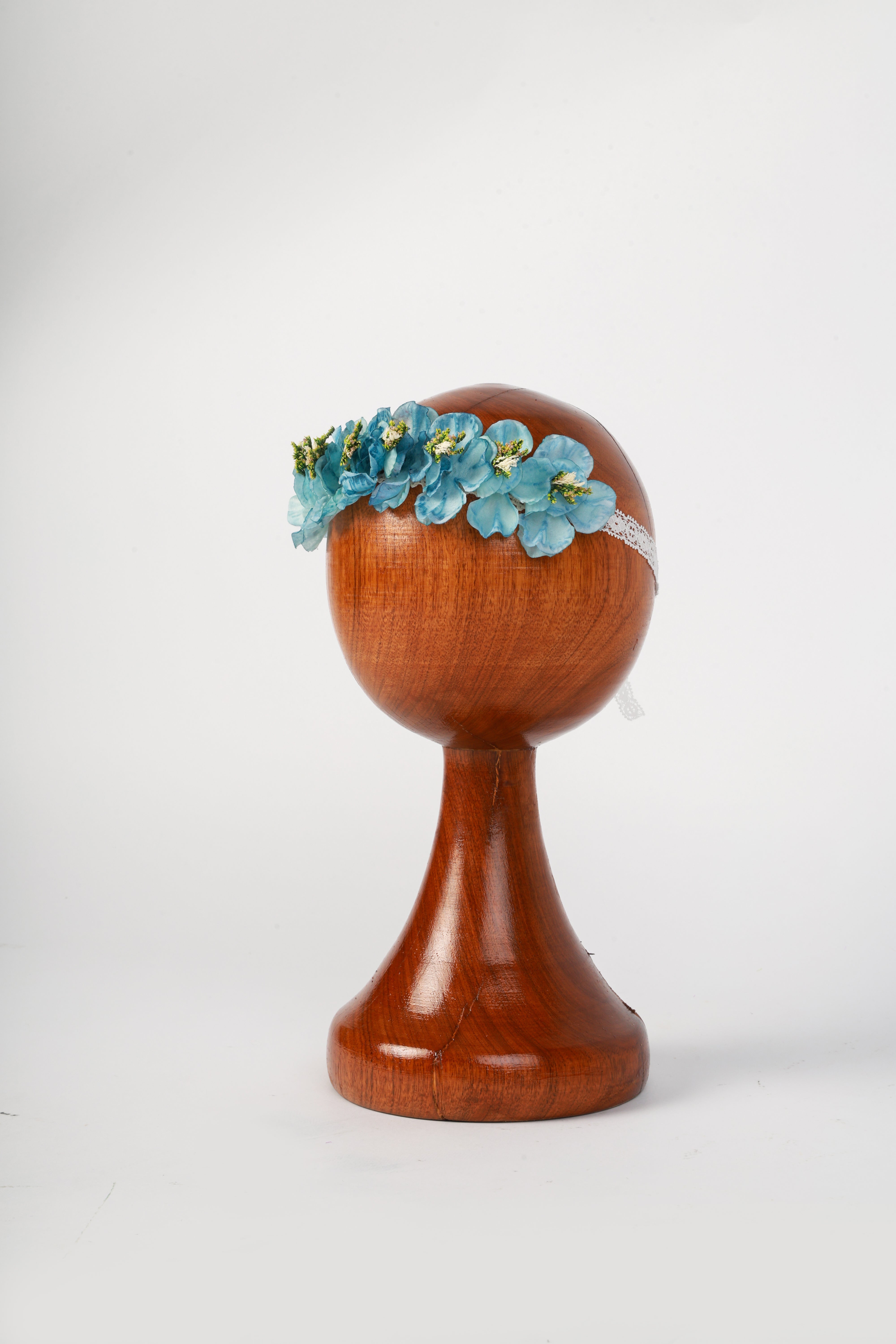 Delicate Floral Newborn Headband – Blue Baby Girl Photography Prop