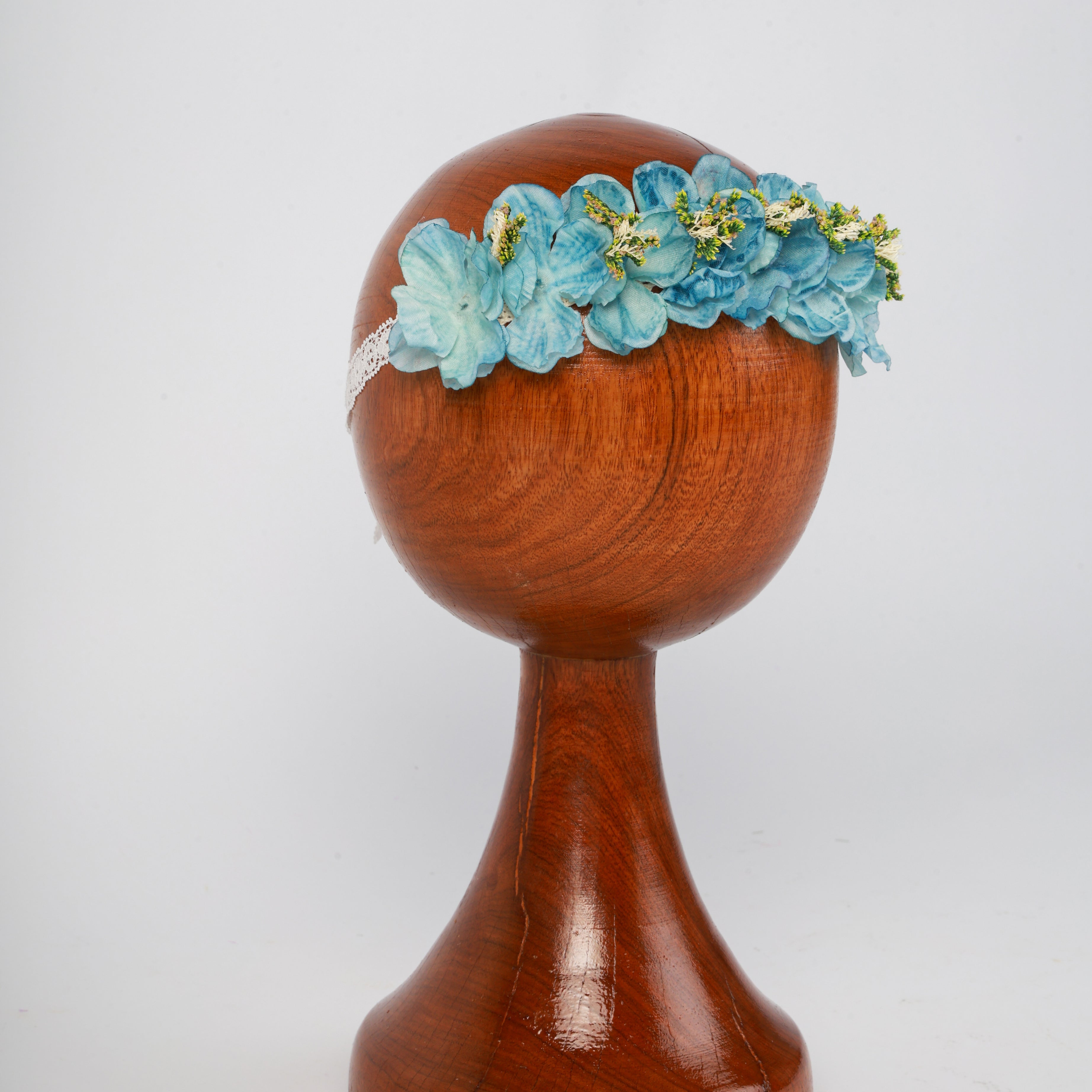 Delicate Floral Newborn Headband – Blue Baby Girl Photography Prop