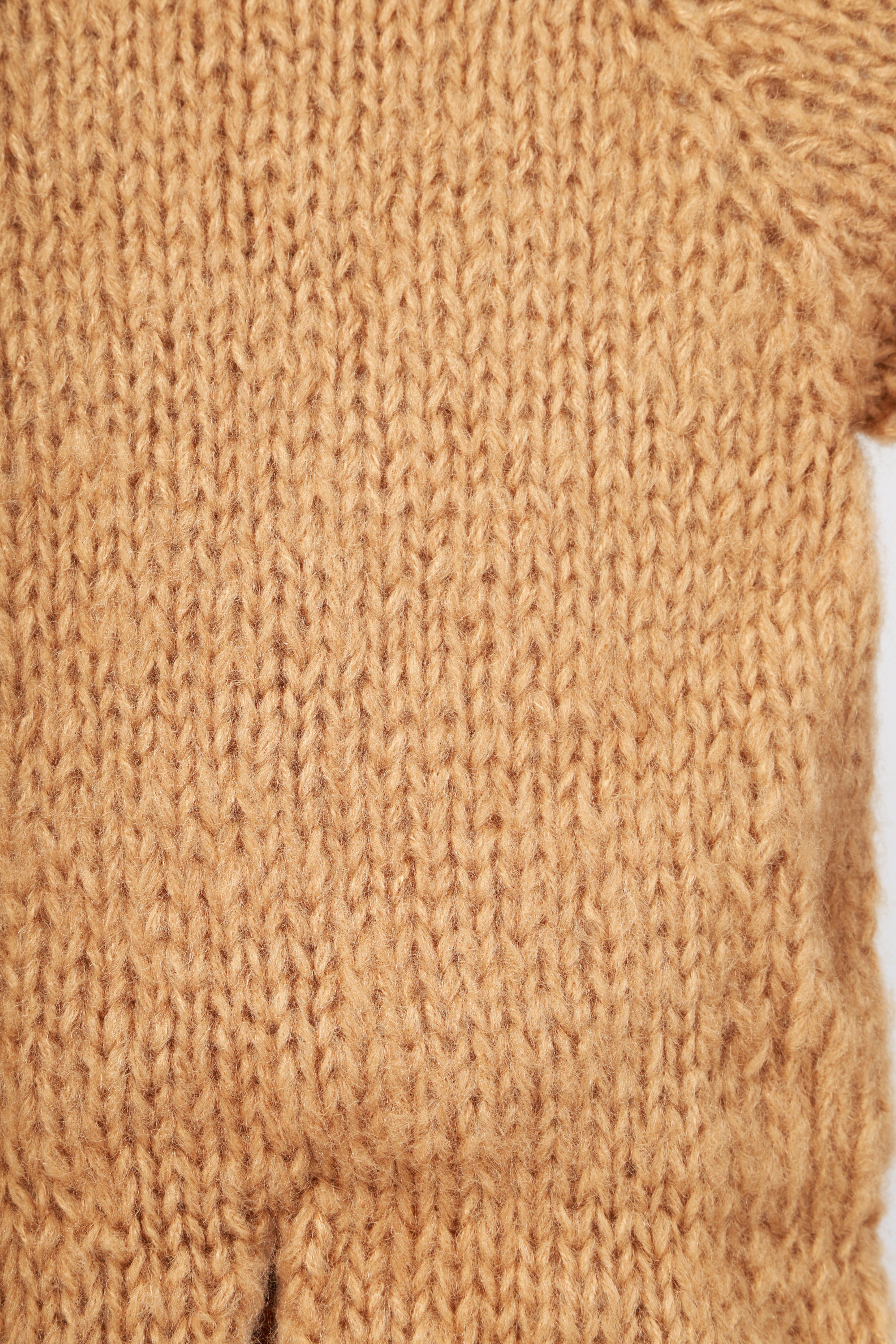 Hand-Knitted Newborn Romper & Hat Set – Cozy Wool Bodysuit for Baby Photoshoots