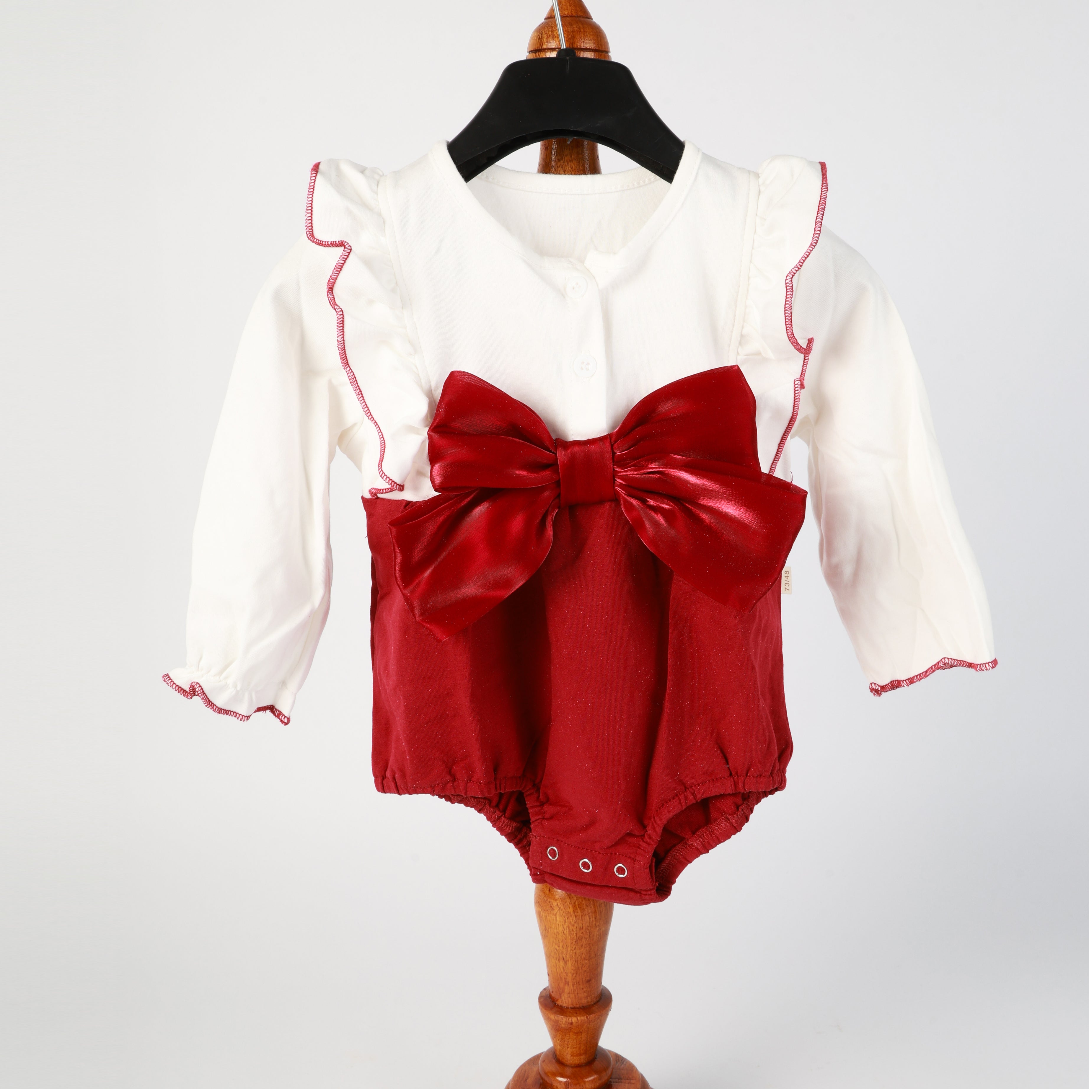 Elegant Baby Girl Photoshoot Dress – White & Red Outfit with Bonnet