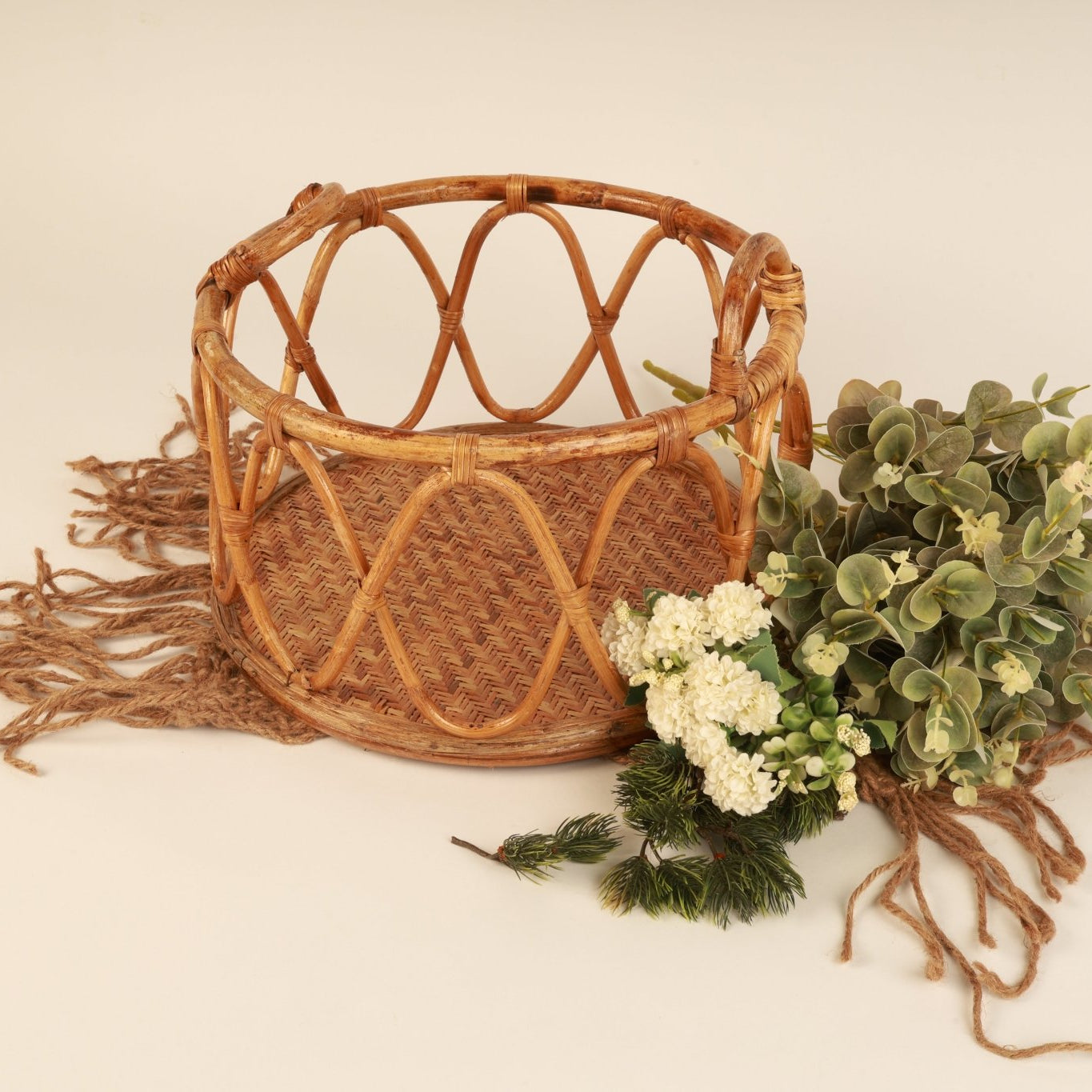 Round Posing Basket - Newborn Baby Photoshoot Props for Baby Photoshoots - Tiny Prop Store