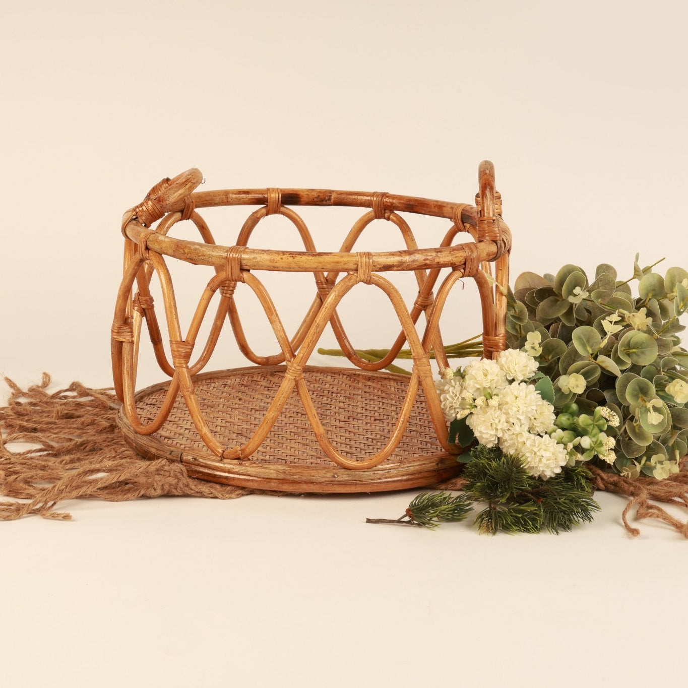 Round Posing Basket - Newborn Baby Photoshoot Props for Baby Photoshoots - Tiny Prop Store