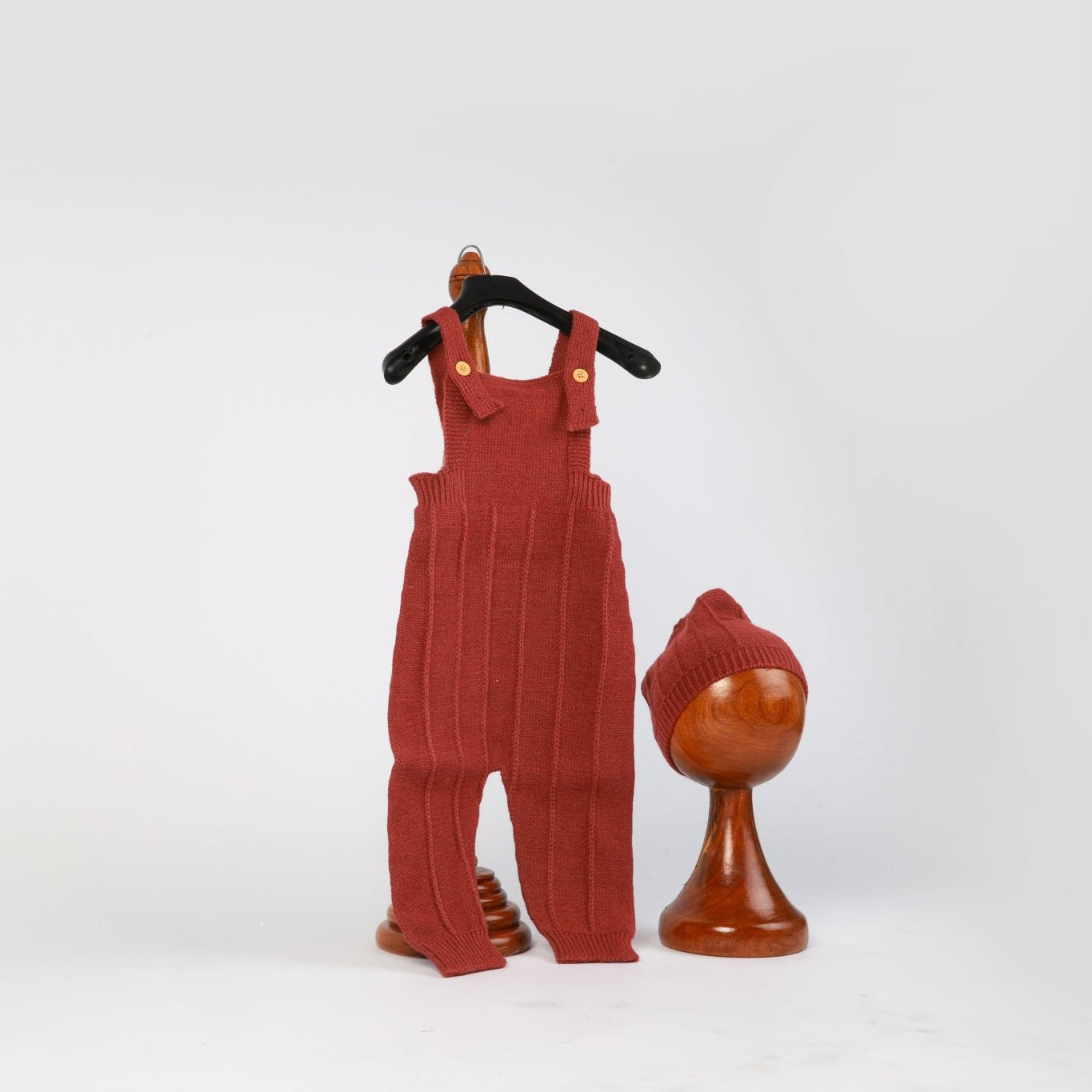 Rust Toddler Knit Romper with Hat – Unisex Photoshoot Outfit - Tiny Prop Store