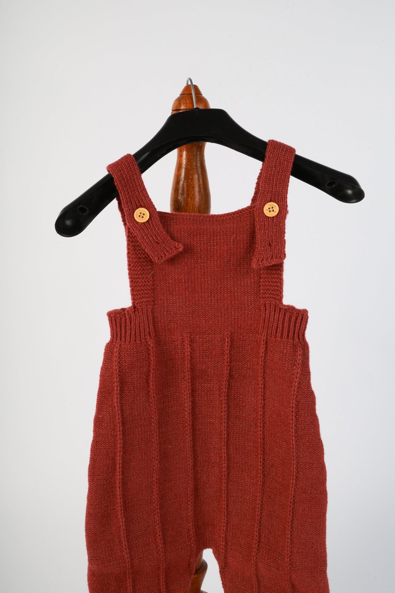 Rust Toddler Knit Romper with Hat – Unisex Photoshoot Outfit - Tiny Prop Store