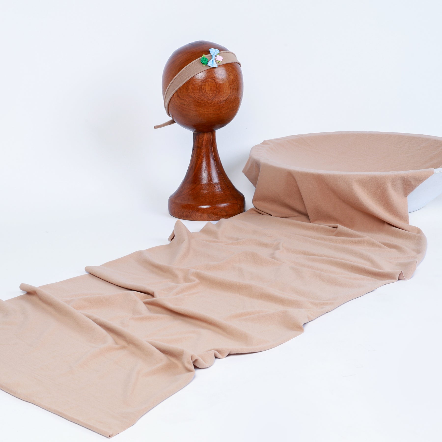 Beige Newborn Wrap & Headband Set – Baby Photography Prop, Soft & Stretchable with Adjustable Fit