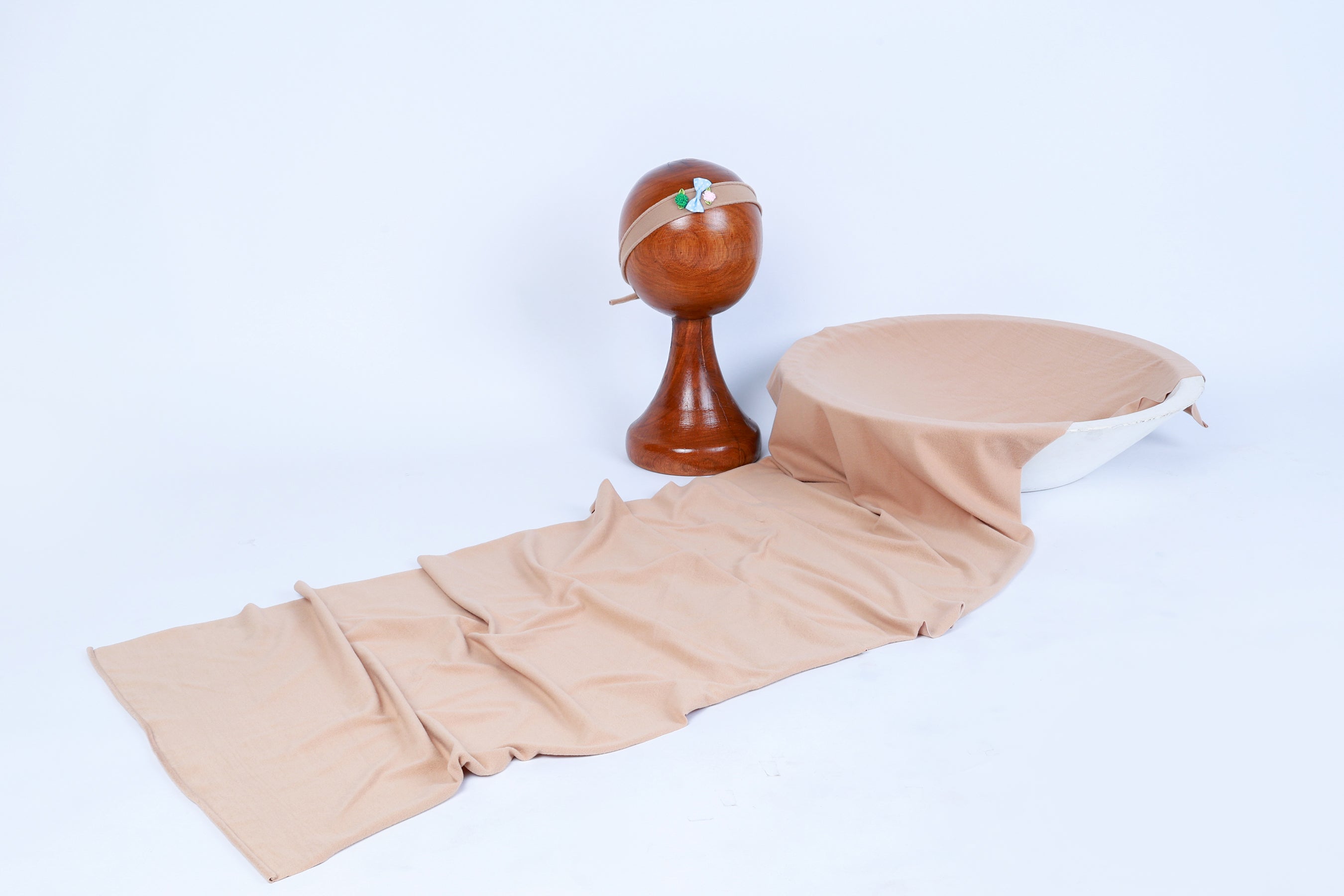 Beige Newborn Wrap & Headband Set – Baby Photography Prop, Soft & Stretchable with Adjustable Fit